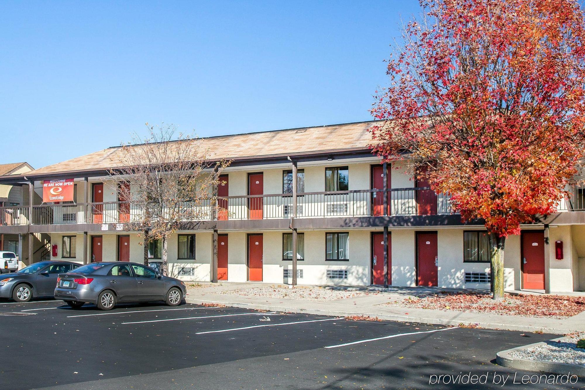 Red Carpet Inn Норуолк Экстерьер фото