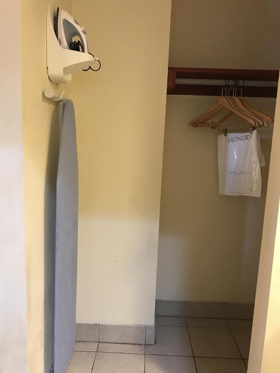 Red Carpet Inn Норуолк Экстерьер фото